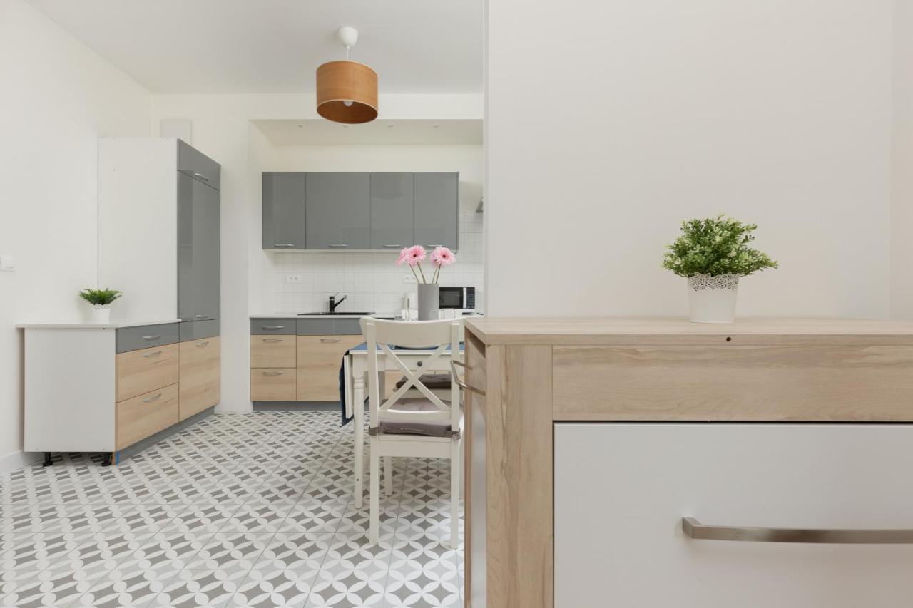 Warsaw Apartment Sierakowskiego By Noclegi Renters Екстер'єр фото