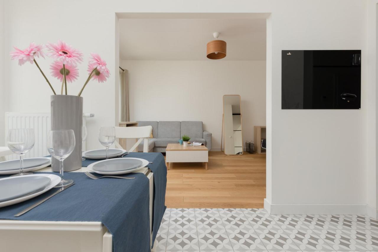 Warsaw Apartment Sierakowskiego By Noclegi Renters Екстер'єр фото